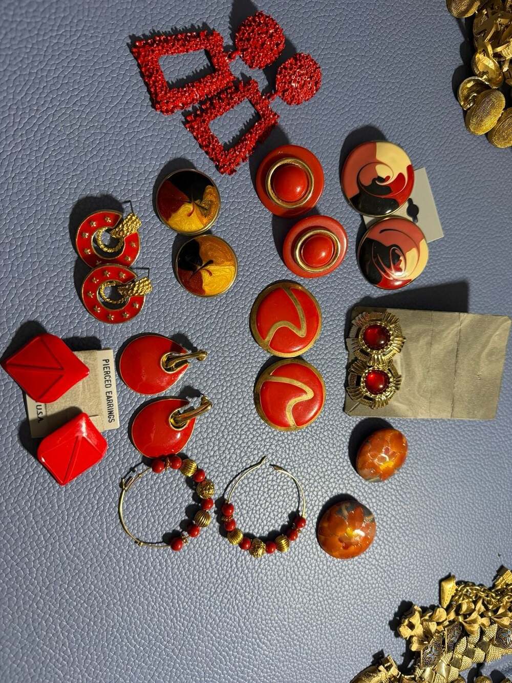 Vintage Red and Gold Tone Costume Jewelry Earring Lot - (11)